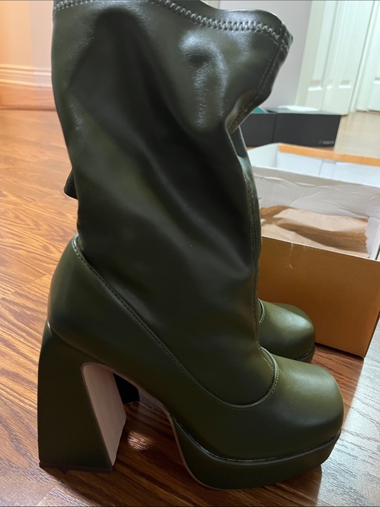 Chase + Chloe Shoes - Chase + Chloe Olive Green Platform Block Heel Boots 7